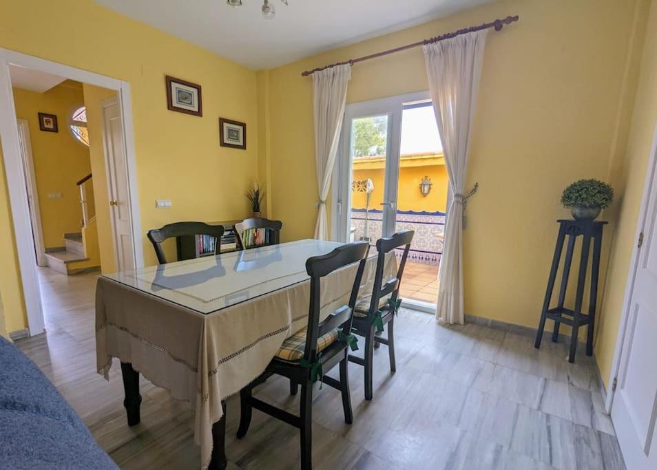 Adosada En El Puerto Santa Maria Villa El Puerto de Santa María Eksteriør billede